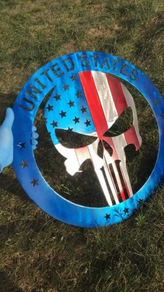 custom sign with skull