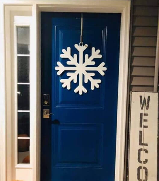 Custom metal snowflake decor